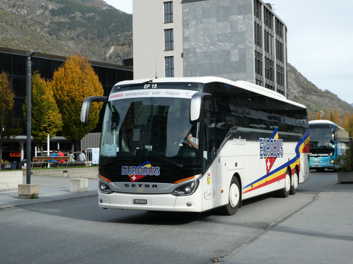 (241'988) - Funi-Car, Biel - Nr. 15/BE 203'815 - Setra am 30. Oktober 2022 beim Bahnhof Visp