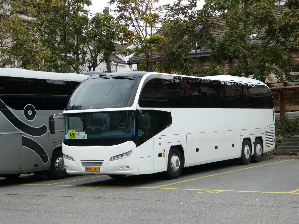 (242'544) - Aus Moldawien: Altur-Impex - NZW 980 - Neoplan am 12. November 2022 in Zrich, Sihlquai