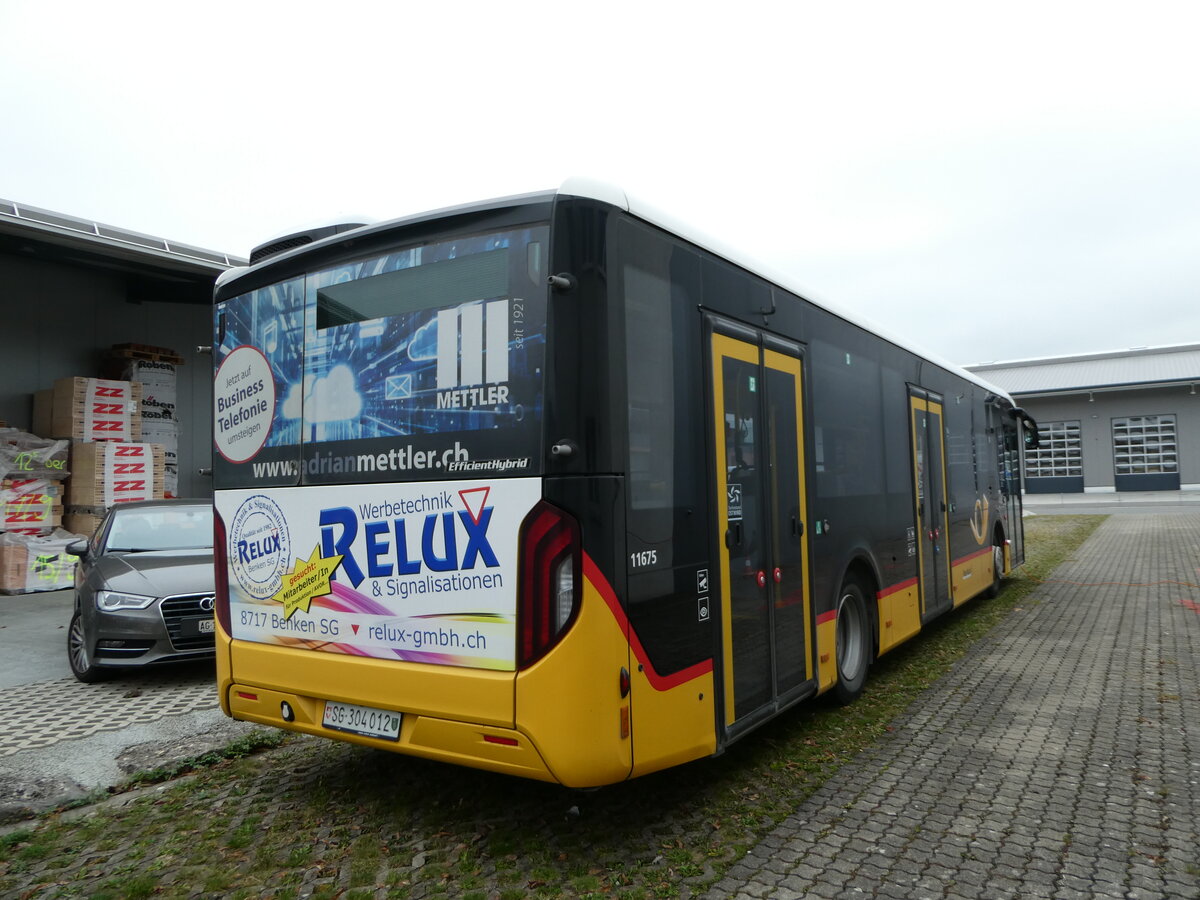 (242'640) - PostAuto Ostschweiz - SG 304'012 - MAN am 13. November 2022 in Uznach, Garage