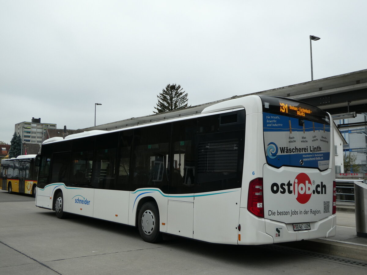 (242'645) - Schneider, Ermenswil - Nr. 6/SG 467'462 - Mercedes am 13. November 2022 beim Bahnhof Uznach