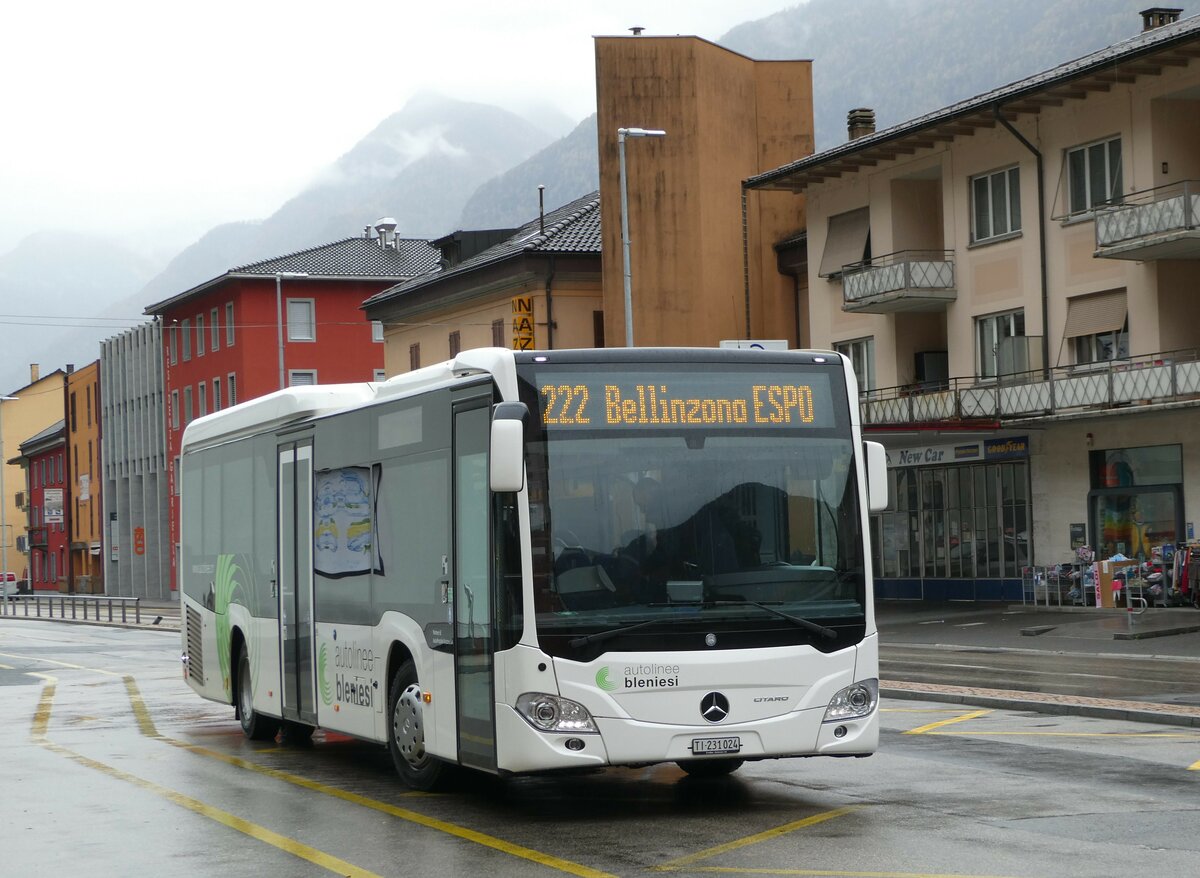 (242'698) - ABl Biasca - Nr. 24/TI 231'024 - Mercedes am 15. November 2022 beim Bahnhof Biasca