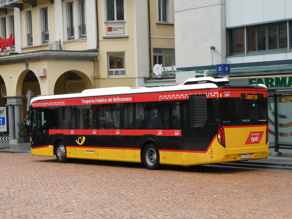 (242'724) - AutoPostale Ticino - TI 278'983 - MAN am 15. November 2022 beim Bahnhof Bellinzona