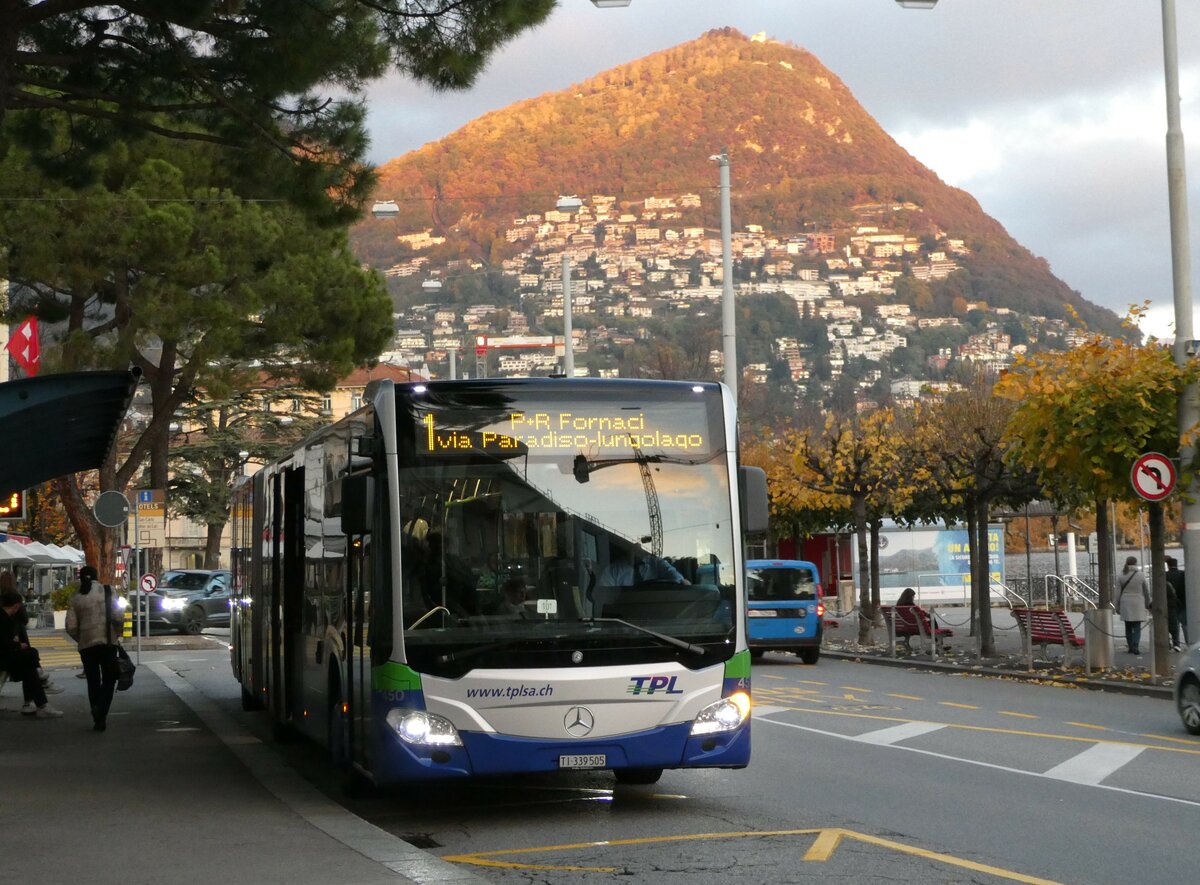 (242'846) - TPL Lugano - Nr. 450/TI 339'505 - Mercedes am 16. November 2022 in Lugano, Piazza Rezzonico