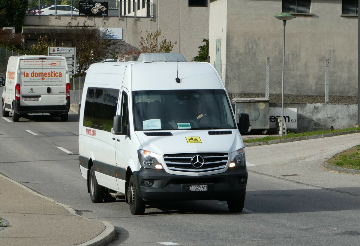 (242'918) - Principe Viaggi, Lugano - TI 329'303 - Mercedes am 17. November 2022 in Barbengo, Via dei Balconi