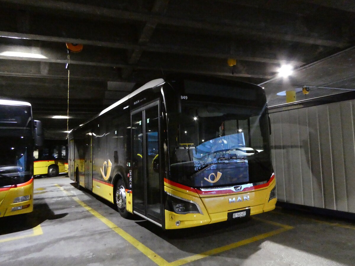 (243'734) - PostAuto Bern - Nr. 11'849/BE 560'407 - MAN am 10. Dezember 2022 in Bern, Postautostation 