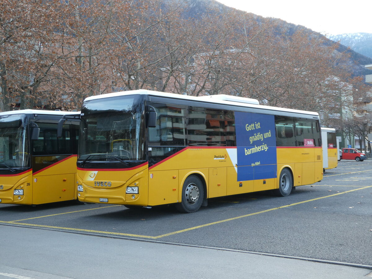 (244'364) - PostAuto Wallis - VS 445'913/PID 10'456 - Iveco am 1. Januar 2023 in Brig, Garage