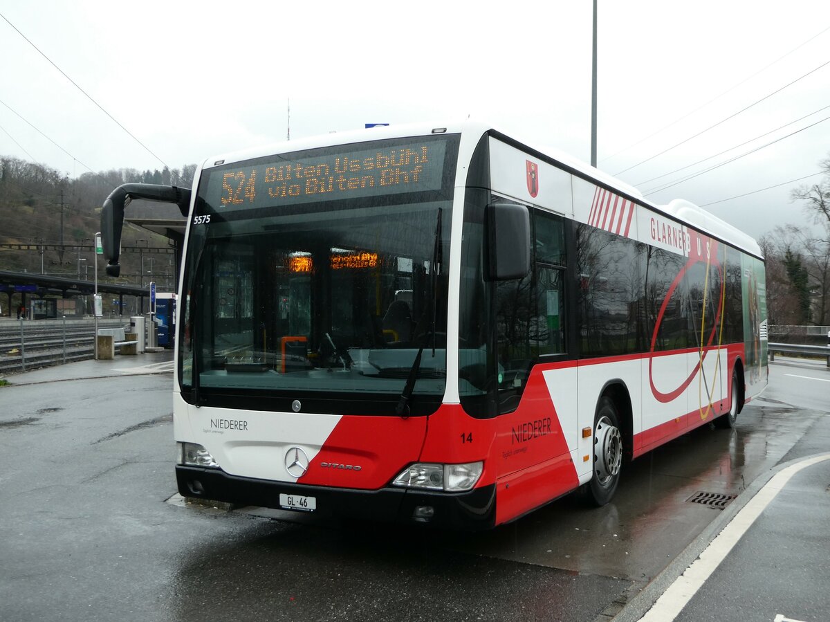 (244'408) - Niederer, Filzbach - Nr. 14/GL 46/PID 5575 - Mercedes am 3. Januar 2023 beim Bahnhof Ziegelbrcke