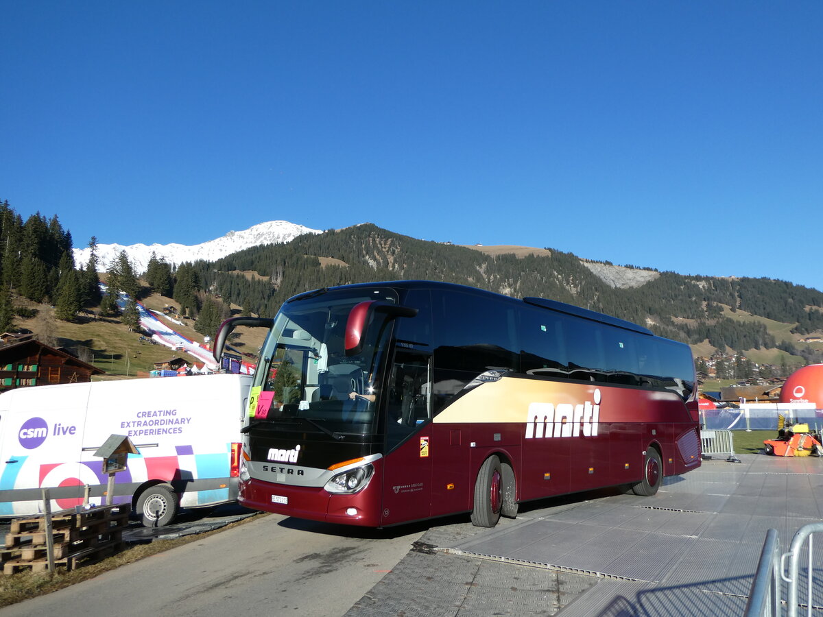 (244'608) - Marti, Kallnach - Nr. 12/BE 572'212 - Setra am 7. Januar 2023 in Adelboden, Weltcup