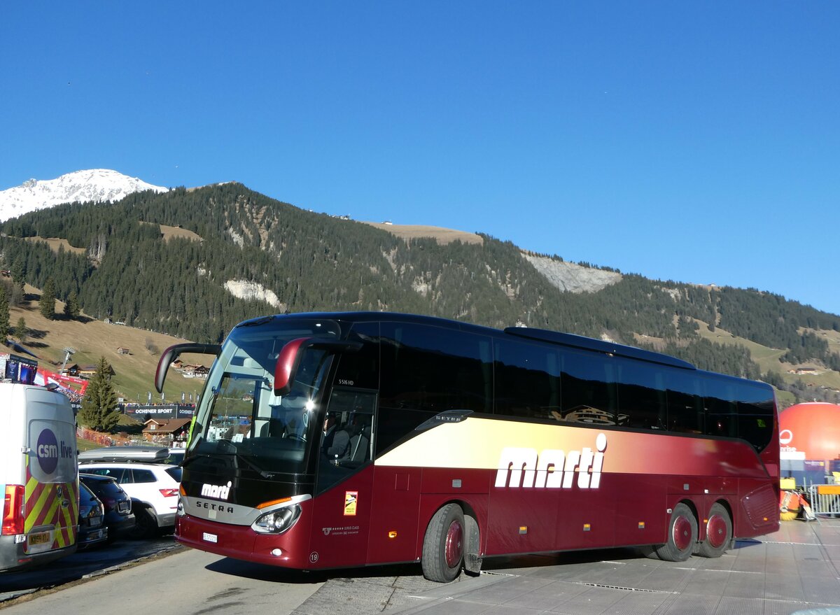 (244'630) - Marti, Kallnach - Nr. 19/BE 572'219 - Setra am 7. Januar 2023 in Adelboden, Weltcup