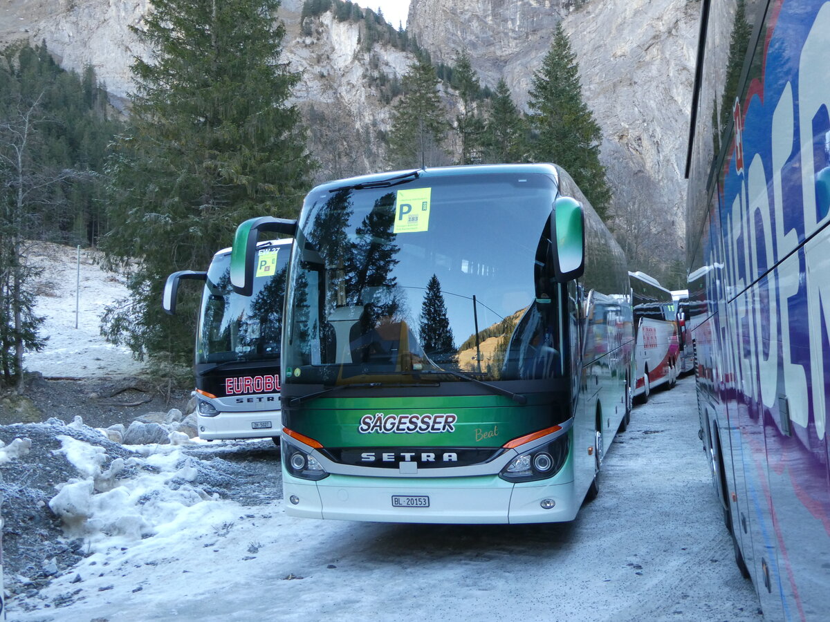 (244'681) - Sgesser, Wintersingen - Nr. 9/BL 20'153 - Setra am 7. Januar 2023 in Adelboden, Unter dem Birg