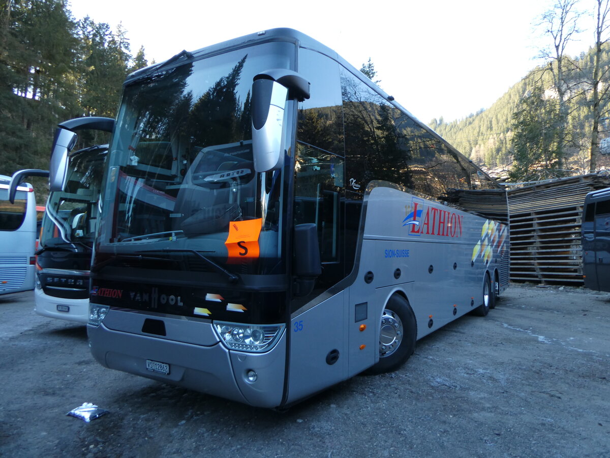 (244'815) - Lathion, Sion - Nr. 35/VS 12'862 - Van Hool am 7. Januar 2023 in Adelboden, ASB