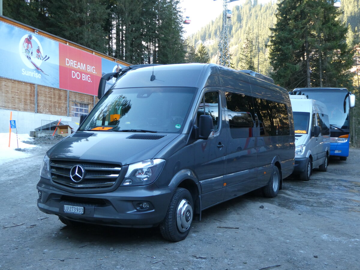 (244'839) - Bucher, Dierikon - LU 273'933 - Mercedes am 7. Januar 2023 in Adelboden, ASB