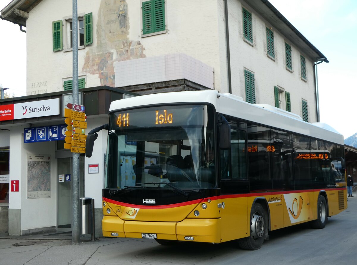 (245'166) - PostAuto Graubnden - Nr. 9/GR 50'209/PID 5525 - Scania/Hess (ex Fontana, Ilanz Nr. 9) am 18. Januar 2023 beim Bahnhof Ilanz