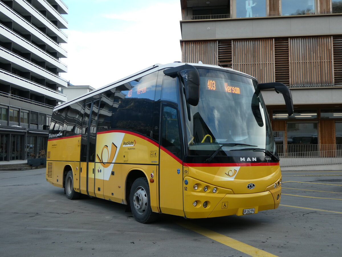 (245'170) - PostAuto Graubnden - Nr. 52/GR 162'994/PID 5635 - MAN/Beulas (ex Buchli, Versam) am 18. Januar 2023 beim Bahnhof Ilanz