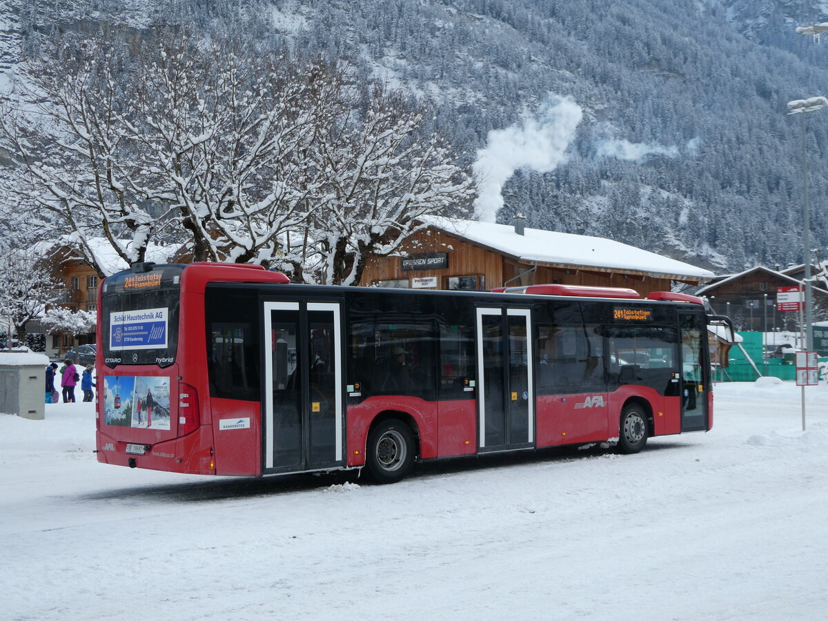 (245'243) - AFA Adelboden - Nr. 92/BE 19'692 - Mercedes am 22. Januar 2023 beim Bahnhof Kandersteg