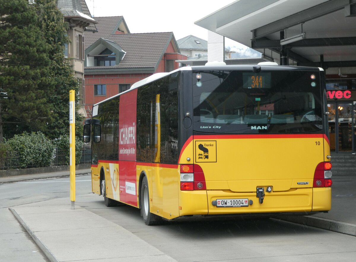 (245'342) - PostAuto Zentralschweiz - Nr. 10/OW 10'004/PID 10'777 - MAN (ex Dillier, Sarnen Nr. 10) am 25. Januar 2023 beim Bahnhof Sarnen