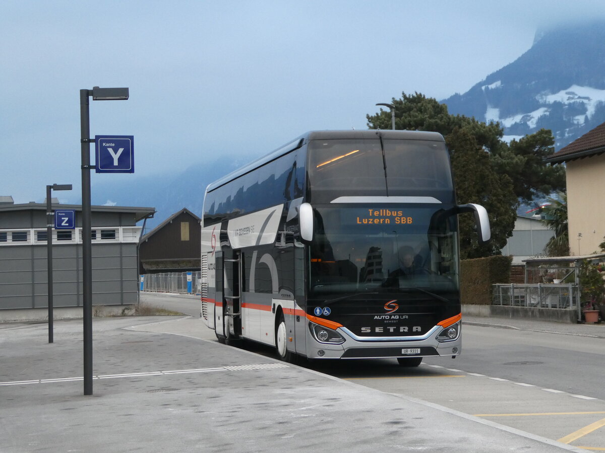 (245'431) - AAGU Altdorf - Nr. 21/UR 9311 - Setra am 25. Januar 2023 beim Bahnhof Altdorf