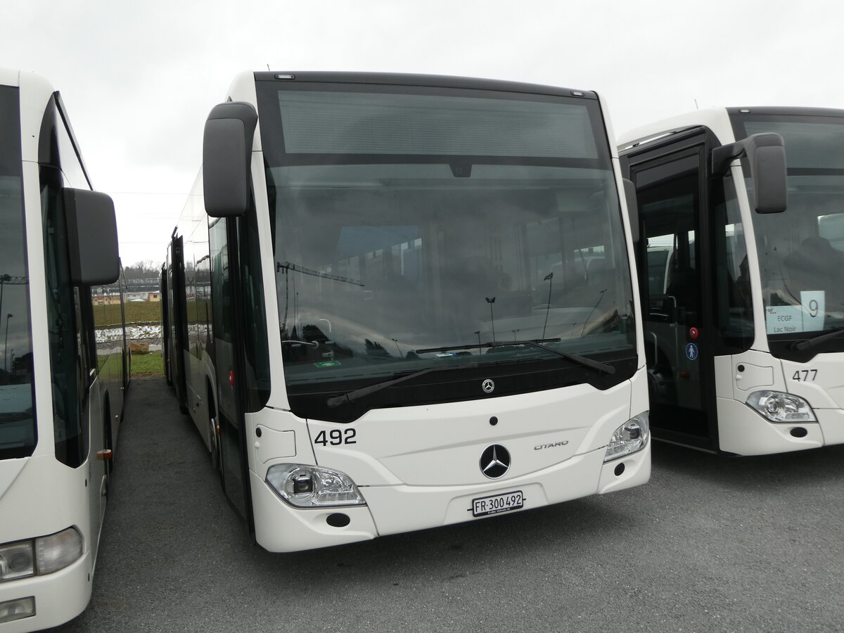 (245'522) - Intertours, Domdidier - Nr. 492/FR 300'492 - Mercedes am 28. Januar 2023 in Domdidier, Garage