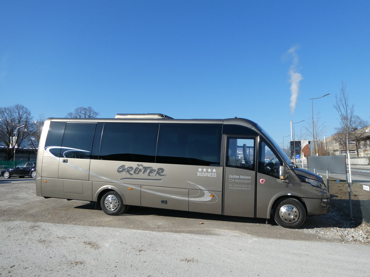 (245'987) - Grter, Hochdorf - Nr. 6/LU 250'402 - Iveco/Rosero am 10. Februar 2023 in Thun, Allmend