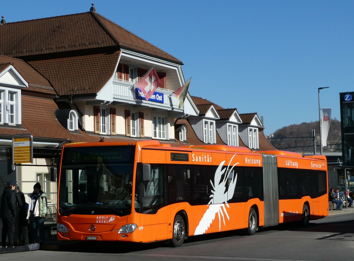 (246'080) - STI Thun - Nr. 171/BE 752'171 - Mercedes am 12. Februar 2023 beim Bahnhof Interlaken Ost