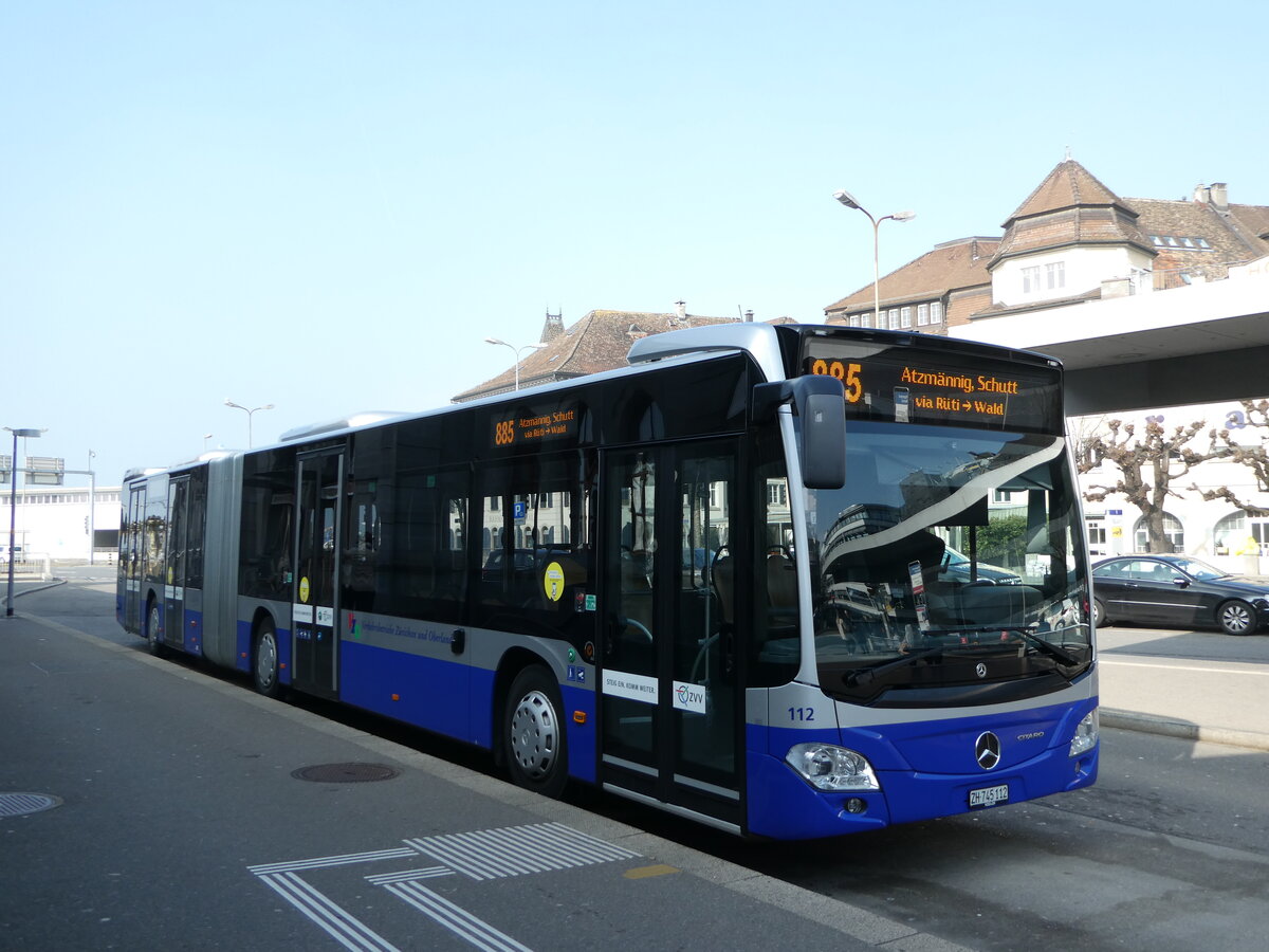 (246'827) - VZO Grningen - Nr. 112/ZH 745'112 - Mercedes am 4. Mrz 2023 beim Bahnhof Rapperswil