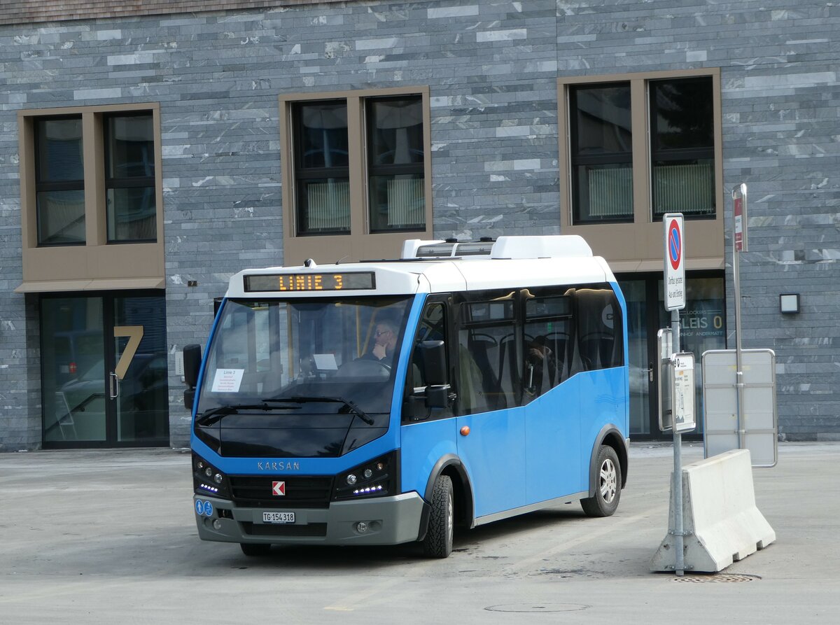 (246'944) - Thur-Taxi, Weinfelden - TG 154'318 - Karsan am 7. März 2023 in Andermatt, Bahnhofplatz (Einsatz Andermatt-Urserntal Tourismus)