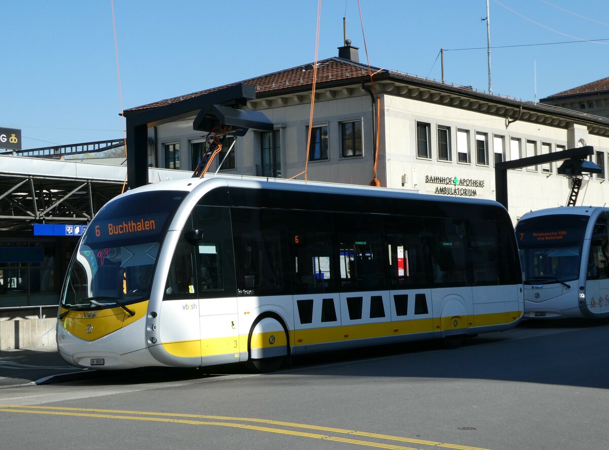 (248'083) - VBSH Schaffhausen - Nr. 3/SH 38'003 - Irizar am 6. April 2023 beim Bahnhof Schaffhausen