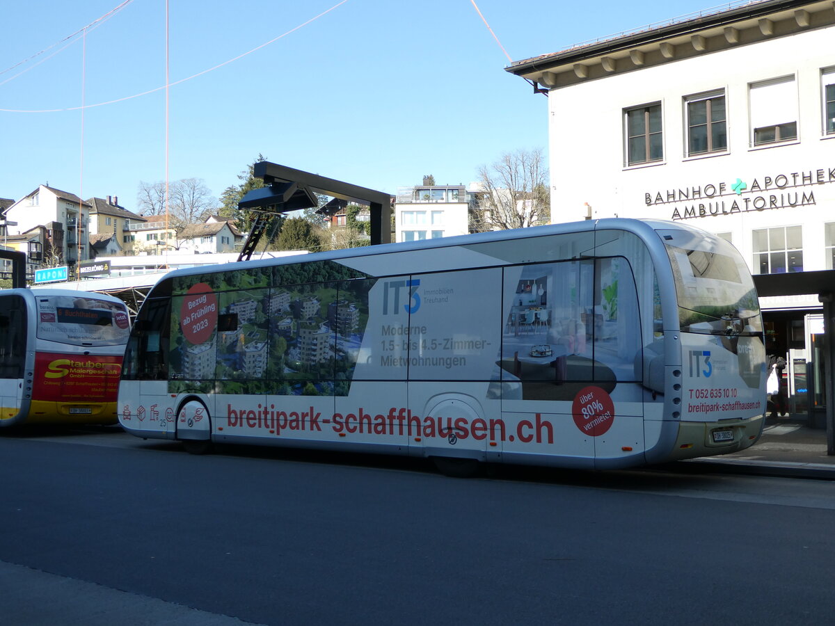 (248'084) - VBSH Schaffhausen - Nr. 25/SH 38'025 - Irizar am 67. April 2023 beim Bahnhof Schaffhausen