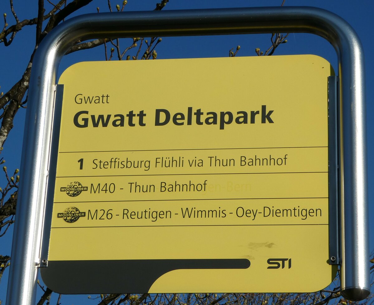 (248'337) - STI-Haltestellenschild - Gwatt, Deltapark - am 9. April 2023