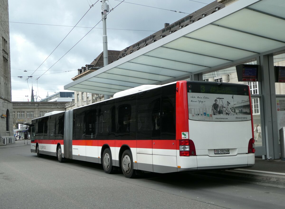 (248'440) - St. Gallerbus, St. Gallen - Nr. 299/SG 198'299 - MAN am 13. April 2023 beim Bahnhof St. Gallen