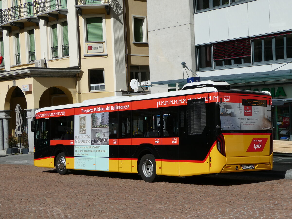 (248'678) - AutoPostale Ticino - TI 339'201/PID 11'416 - MAN am 16. April 2023 beim Bahnhof Bellinzona