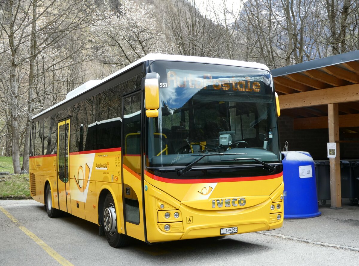 (248'702) - Chiesa, Riazzino - TI 189'693/PID 11'557 - Iveco am 16. April 2023 in Sonogno