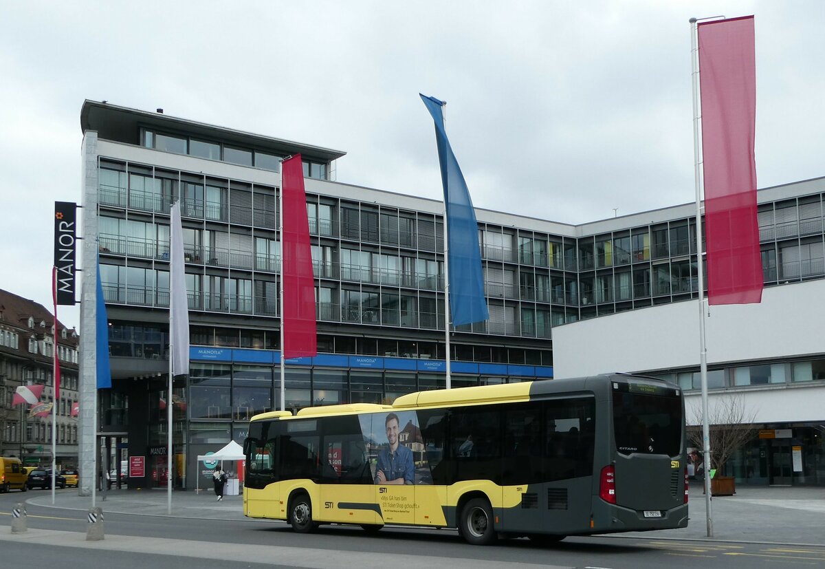 (248'861) - STI Thun - Nr. 156/BE 752'156 - Mercedes am 19. April 2023 beim Bahnhof Thun