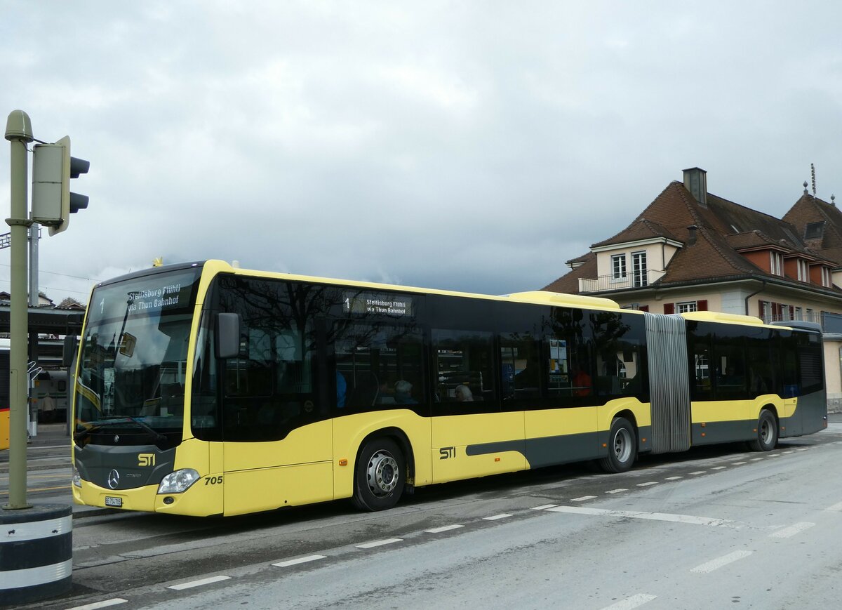 (249'359) - STI Thun - Nr. 705/BE 754'705 - Mercedes am 2. Mai 2023 beim Bahnhof Spiez 