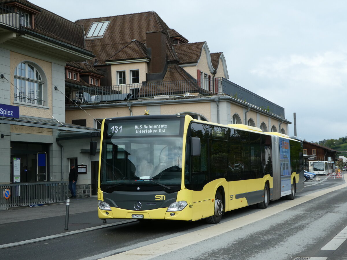 (249'367) - STI Thun - Nr. 702/BE 555'702 - Mercedes am 2. Mai 2023 beim Bahnhof Spiez