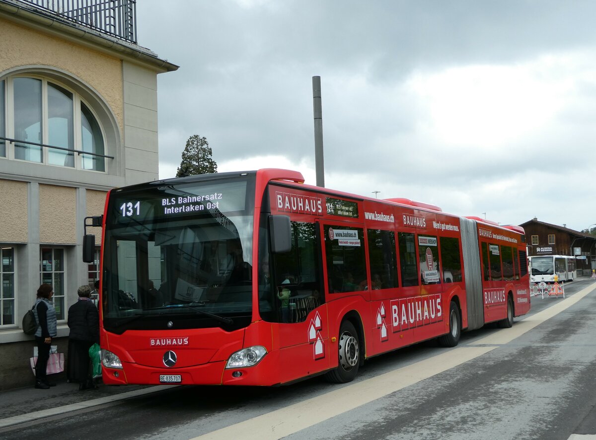 (249'375) - STI Thun - Nr. 707/BE 835'707 - Mercedes am 2. Mai 2023 beim Bahnhof Spiez