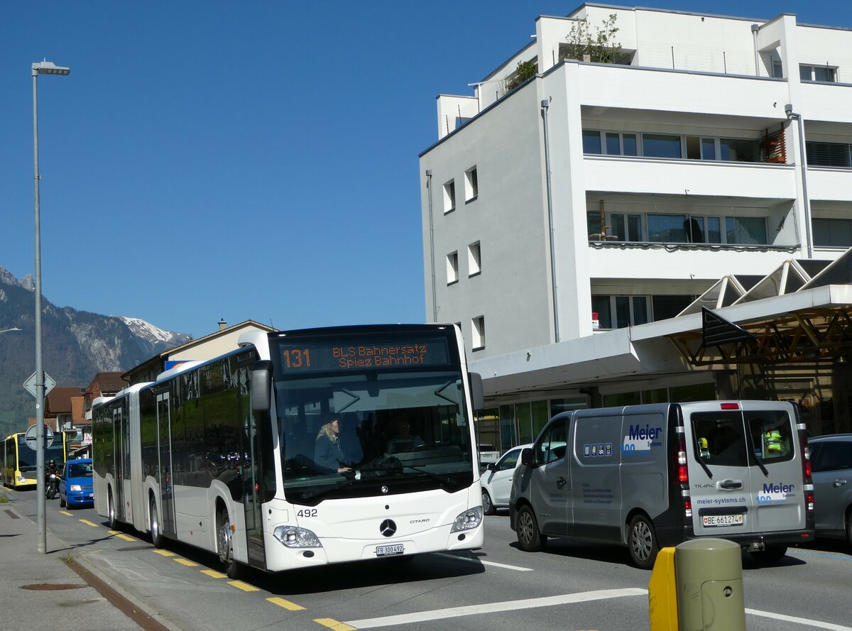 (249'465) - Intertours, Domdidier - Nr. 492/FR 300'492 - Mercedes am 3. Mai 2023 in Spiez, Ltschbergplatz