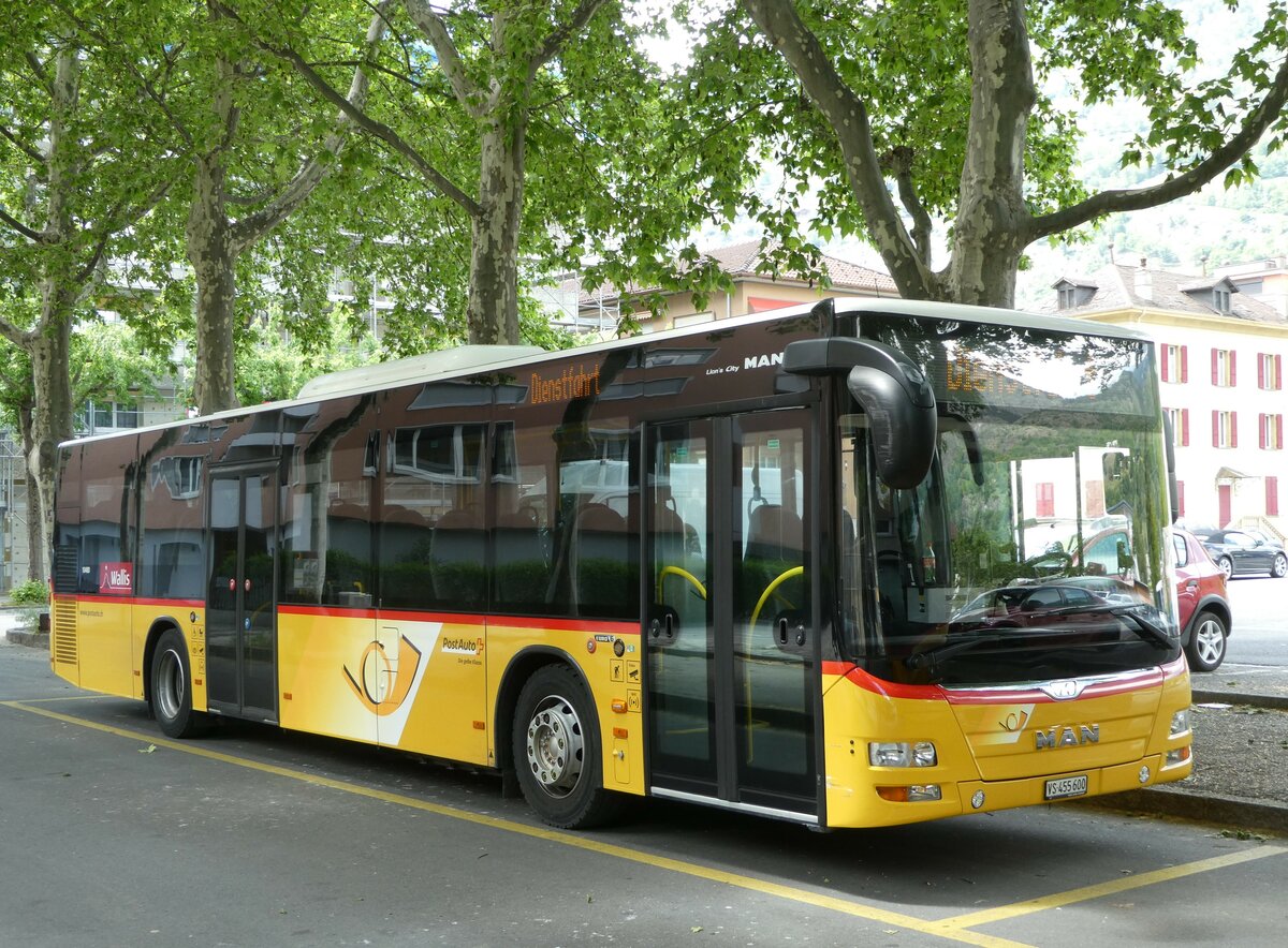 (250'380) - PostAuto Wallis - VS 455'600/PID 10'480 - MAN am 23. Mai 2023 in Brig, Garage