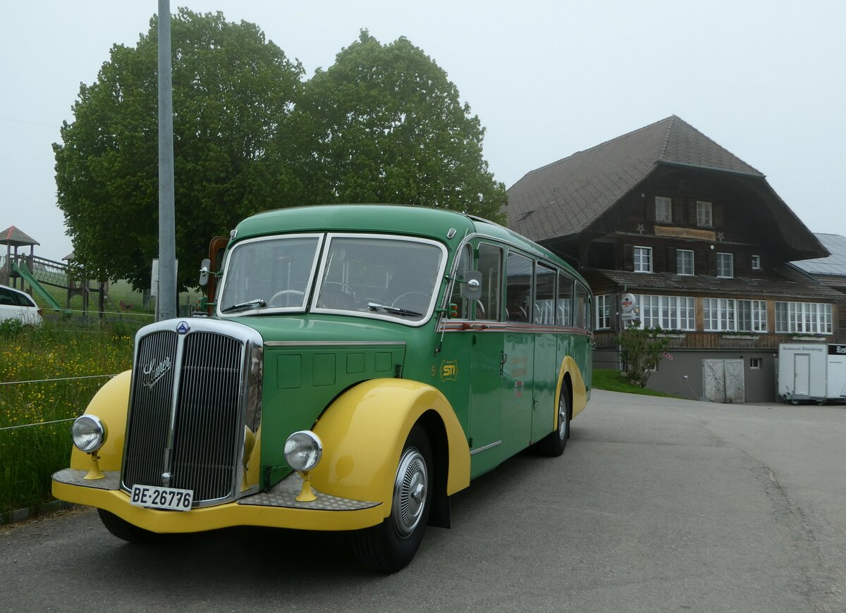 (250'400) - STI Thun - Nr. 15/BE 26'776 - Saurer/Gangloff (ex AvH Heimenschwand Nr. 5) am 24. Mai 2023 in Oberbtschel, Btschelegg