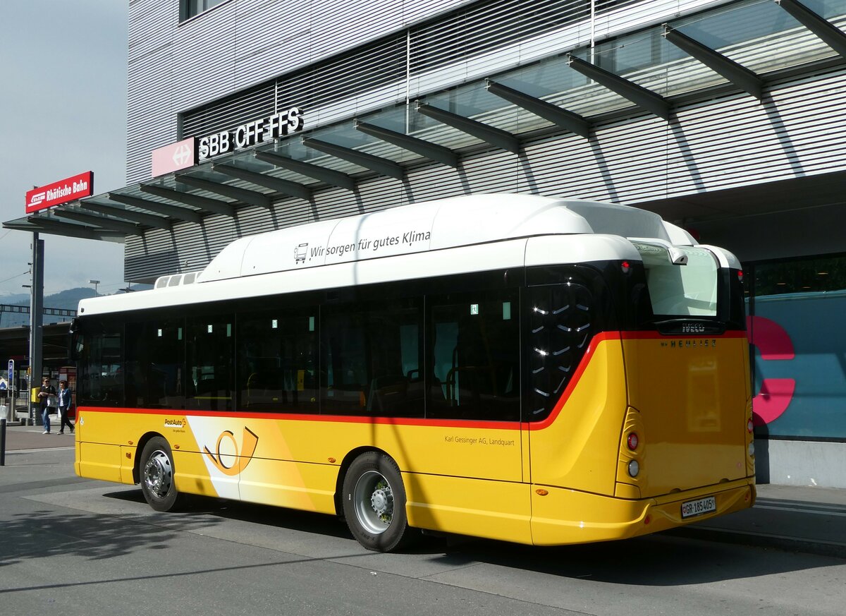 (250'748) - Gessinger, Bad Ragaz - GR 185'405/PID 11'902 - Heuliez-Iveco am 30. Mai 2023 beim Bahnhof Landquart