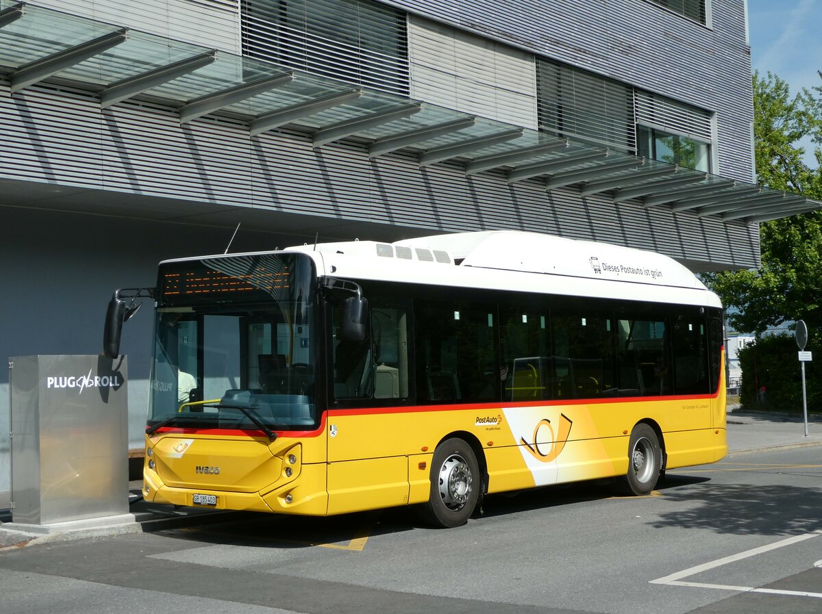 (250'754) - Gessinger, Bad Ragaz - GR 185'403/PID 11'900 - Heuliez-Iveco am 30. Mai 2023 beim Bahnhof Landquart