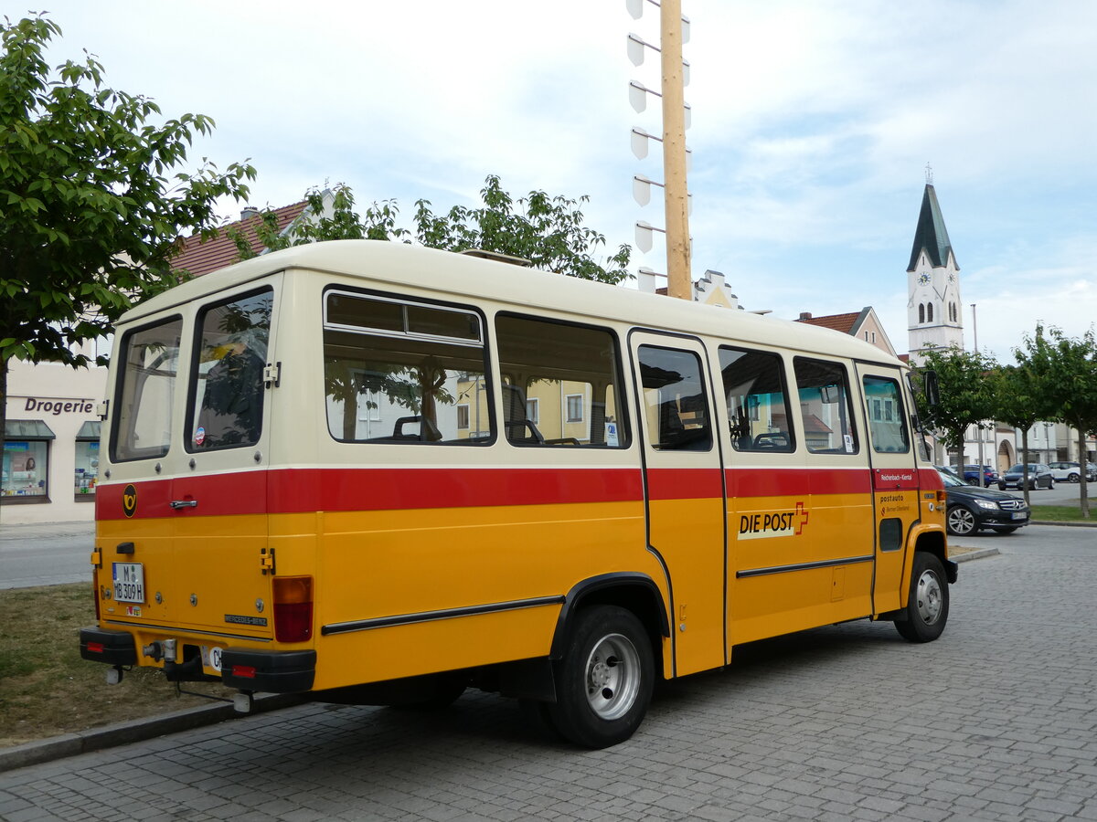 (251'054) - Hahn, Mnchen - Nr. 6/M-MB 309H - Mercedes (ex Mller, CH-Ennetmoos Nr. 6; ex Portenier, CH-Adelboden Nr. 6/PID 492; ex Geiger, CH-Adelboden Nr. 6) am 4. Juni 2023 in Pilsting, Marktplatz