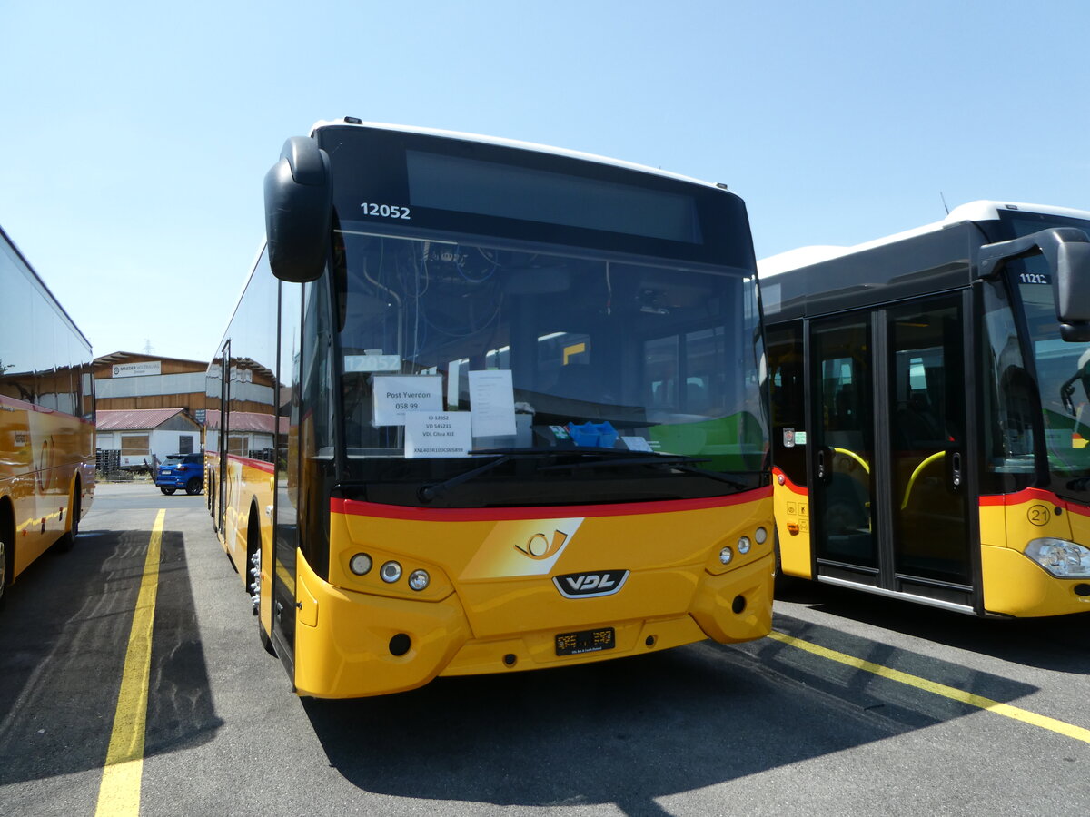 (251'597) - CarPostal Ouest - PID 12'052 - VDL (ex Ballestraz, Grne) am 17. Juni 2023 in Kerzers, Interbus