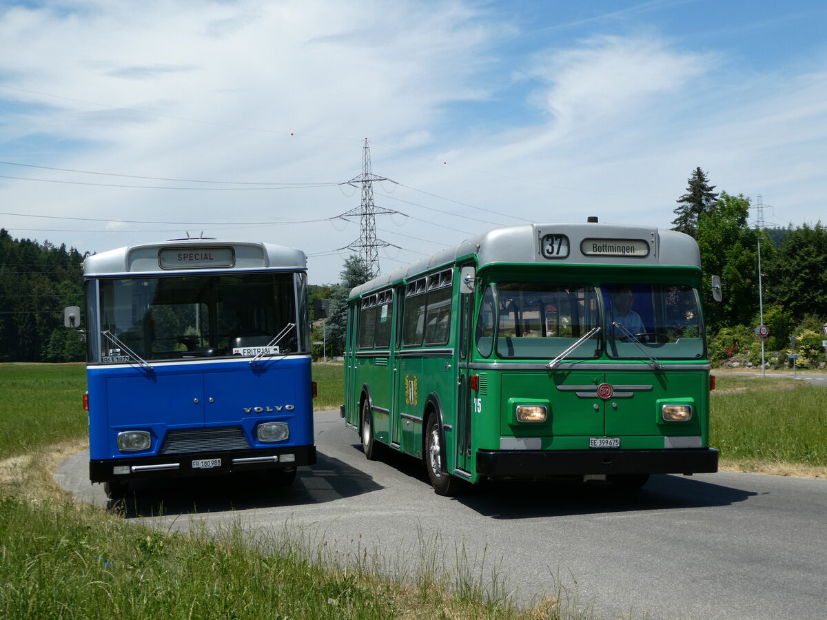 (251'724) - TF Fribourg (CTF) - Nr. 63/FR 180'988 - Volvo/Hess (ex TPF Fribourg Nr. 63; ex TF Fribourg Nr. 63) + BVB Basel (RWB) - Nr. 75/BE 399'675 - FBW/FHS am 18. Juni 2023 in Wynigen, Landi