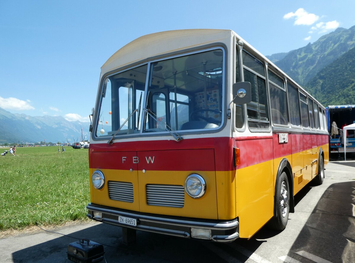 (251'979) - Trb, Oberrieden - Nr. 12/ZH 69'651 - FBW/R&J (ex Ryffel, Uster Nr. 12) am 24. Juni 2023 in Interlaken, Flugplatz