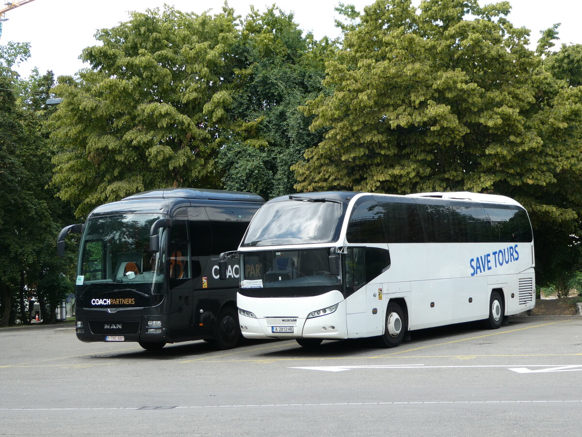 (252'267) - Aus Bulgarien: Save Tours, Burgas - A 2812 HB - Neoplan am 2. Juli 2023 in Zrich, Sihlquai