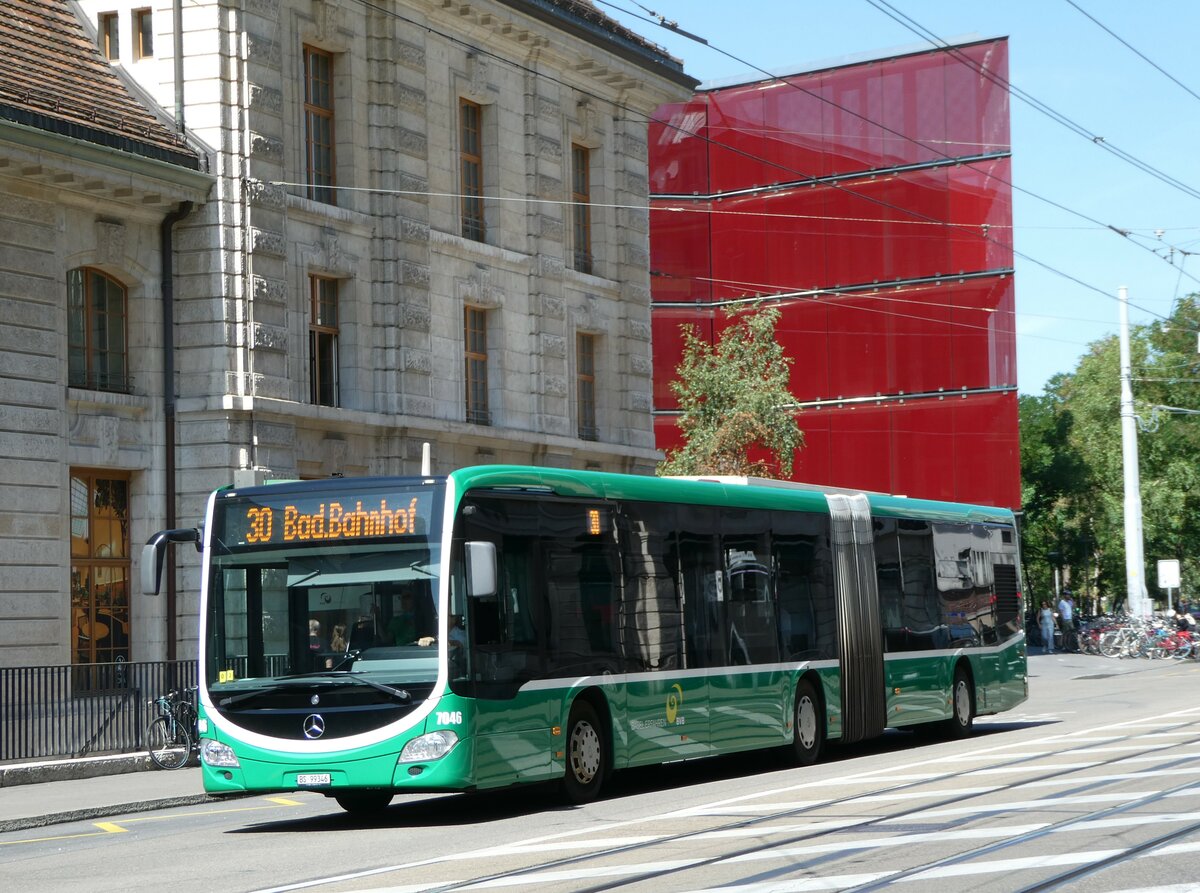 (252'404) - BVB Basel - Nr. 7046/BS 99'346 - Mercedes am 7. Juli 2023 beim Bahnhof Basel