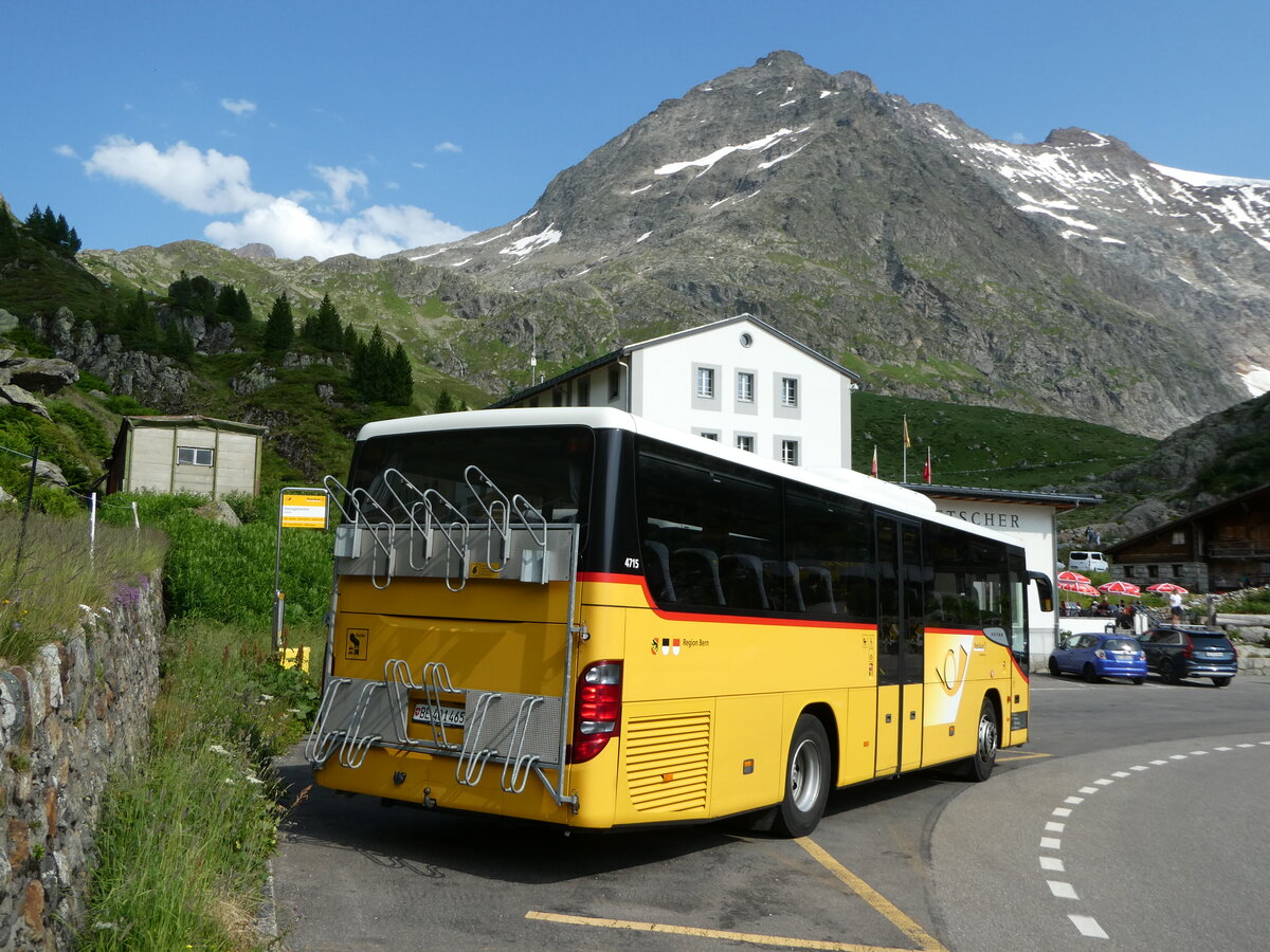 (252'584) - PostAuto Bern - BE 401'465/PID 4715 - Setra (ex AVG Meiringen Nr. 65) am 9. Juli 2023 in Susten, Steingletscher