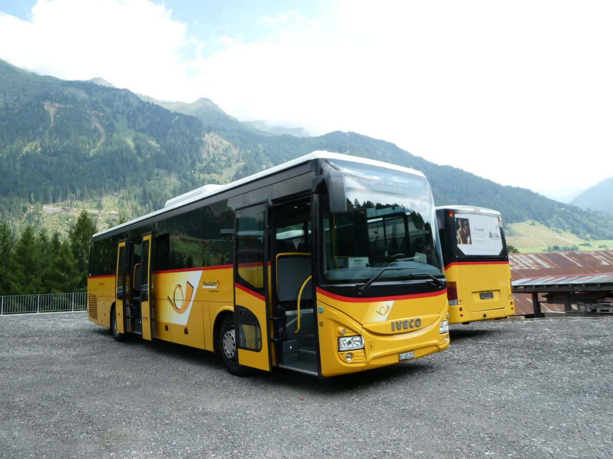 (252'875) - PostAuto Bern - Nr. 88/BE 485'297/PID 10'953 - Iveco am 23. Juli 2023 in Airolo, Neue Garage Marchetti