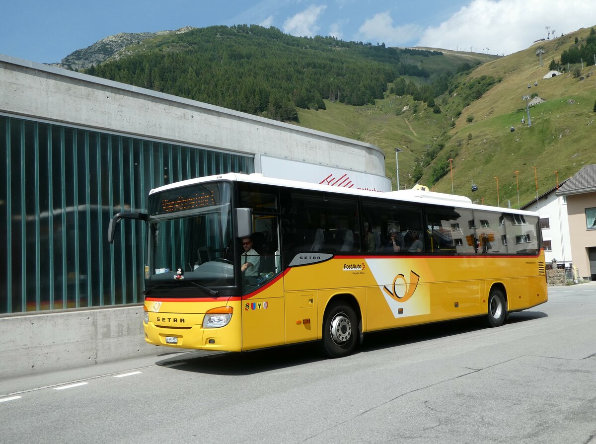 (252'906) - PostAuto Bern - Nr. 70/BE 653'387/PID 5625 - Setra am 23. Juli 2023 beim Bahnhof Andermatt